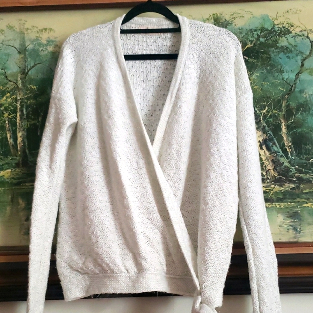 Hollister Off-White Knit sweater Size M